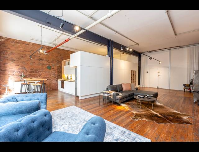 1 BEDROOM APARTMENT RENTED IN CAPE TOWN CITY CENTRE